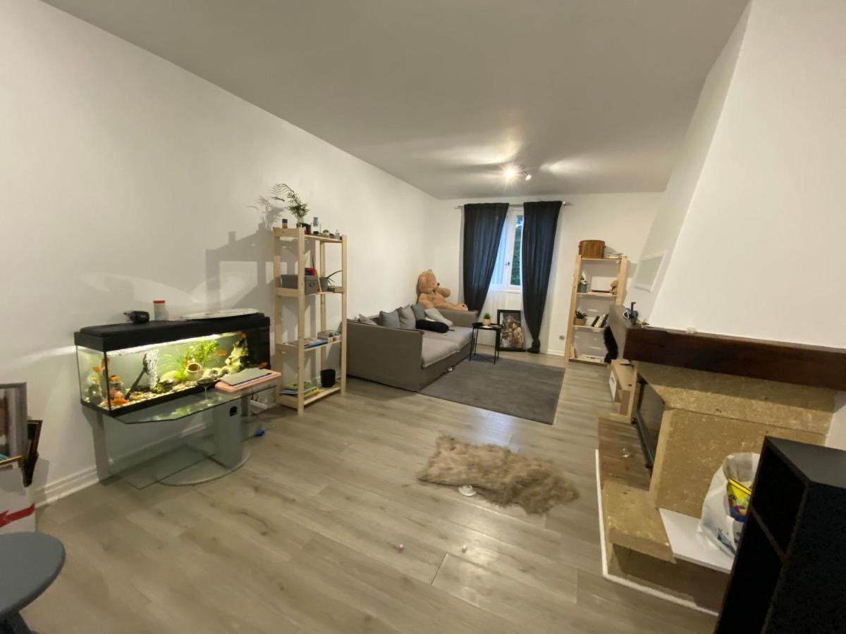 Bedroom In A House/ Chambre Dans Une Maison Epinay-sur-Orge Exterior photo